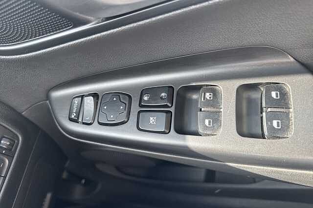 Hyundai KONA 1.6 GDi Hybrid Ultimate 5dr DCT