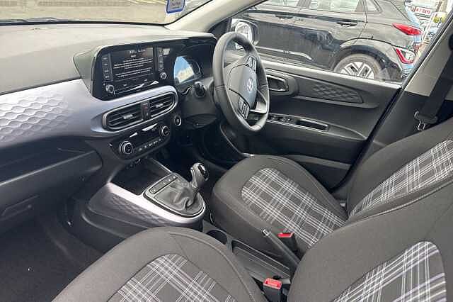 Hyundai i10 1.2 [79] Premium 5dr Auto [Nav] **PRE REG**