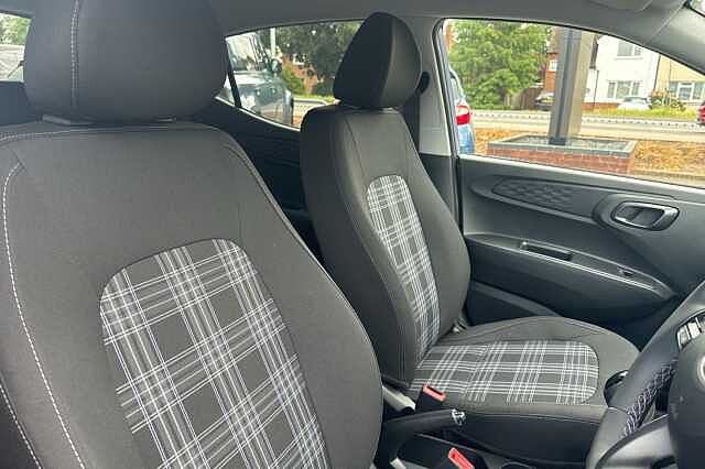 Hyundai i10 1.2 [79] Premium 5dr Auto [Nav] **PRE REG**