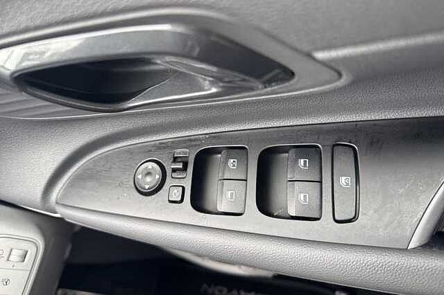 Hyundai BAYON 1.0 TGDi 48V MHEV Ultimate 5dr