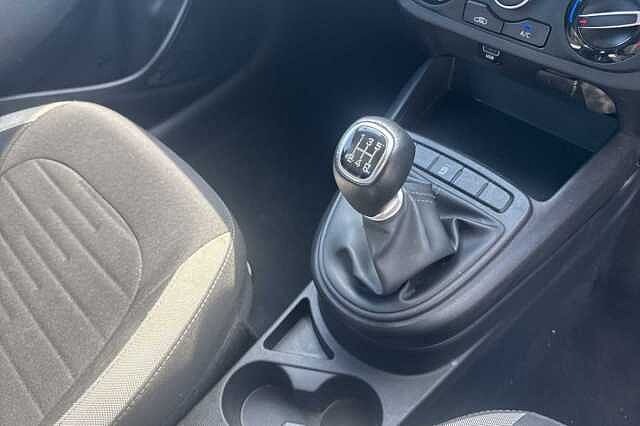Hyundai i10 1.0 MPi SE Connect 5dr