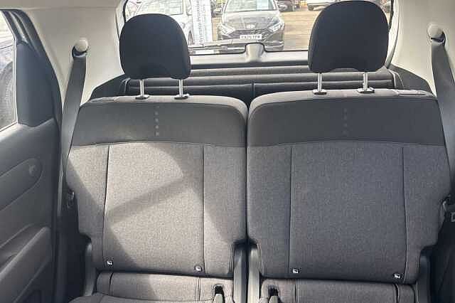 Hyundai INSTER 85kW 02 49kWh 5dr Auto White