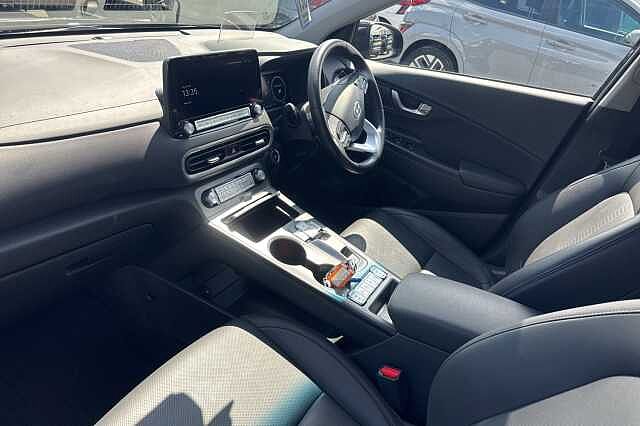 Hyundai KONA 150kW Ultimate 64kWh 5dr Auto Black
