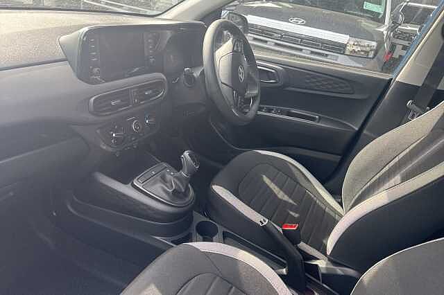 Hyundai i10 1.0 [63] Advance 5dr Auto [Nav]