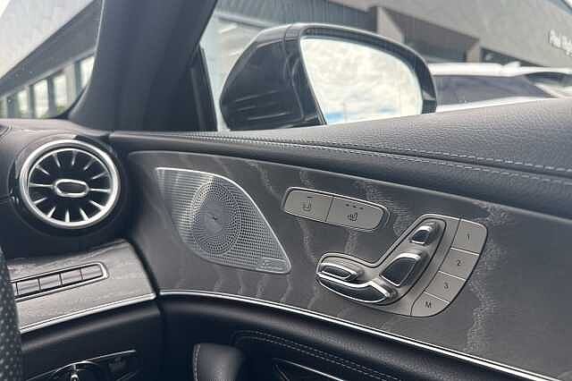 Mercedes-Benz Cls 400d 4Matic AMG Line Premium + 4dr 9G-Tronic