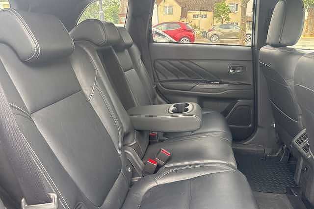 Mitsubishi Outlander 2.4 PHEV Dynamic 5dr Auto
