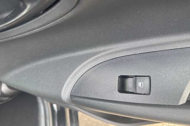 Hyundai i20 1.0T GDi Advance 5dr