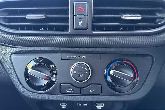 Hyundai i10 1.0 [63] Advance 5dr Auto [Nav]