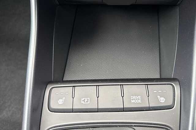 Hyundai I20 1.0T GDi 90 Black Line 5dr DCT White