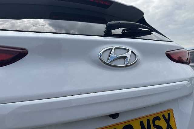 Hyundai KONA 150kW Ultimate 64kWh 5dr Auto White