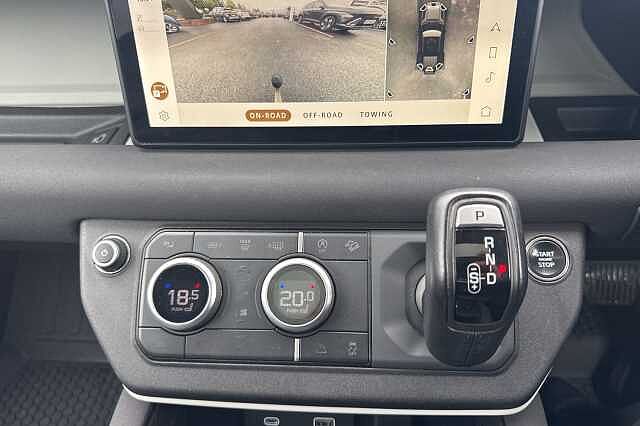 Land Rover Defender 3.0 D250 SE 110 5dr Auto