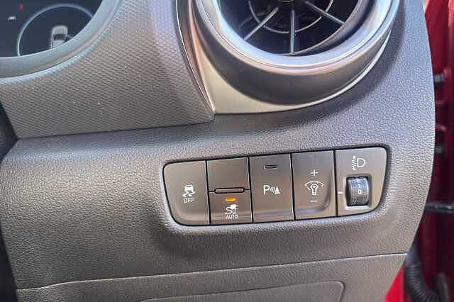 Hyundai KONA 150kW Premium 64kWh 5dr Auto