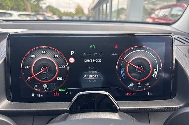 Hyundai INSTER 85kW 02 49kWh 5dr Auto White