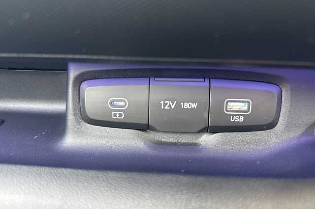 Hyundai INSTER 85kW 02 49kWh 5dr Auto White