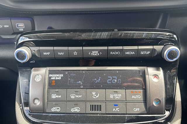 Hyundai INSTER 85kW 02 49kWh 5dr Auto White