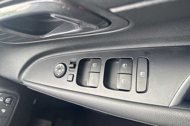 Hyundai i20 1.0T GDi Premium 5dr DCT