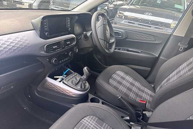 Hyundai i10 premium