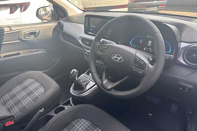 Hyundai i10 premium