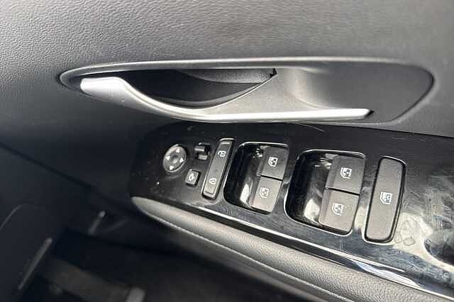 Hyundai TUCSON 1.6 TGDi Hybrid 230 Ultimate 5dr 2WD Auto White