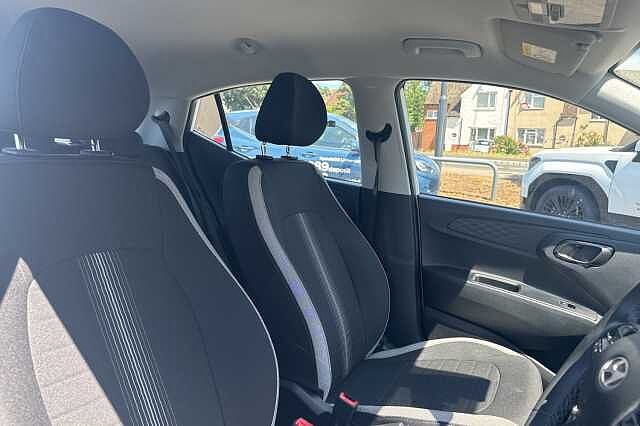 Hyundai i10 1.0 [63] Advance 5dr Auto [Nav]