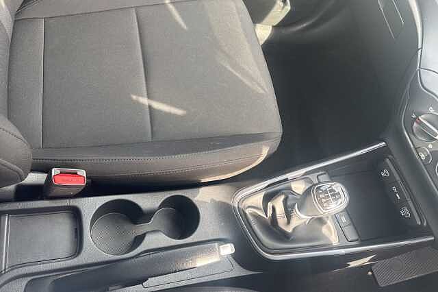 Hyundai i20 1.0T GDi Advance 5dr