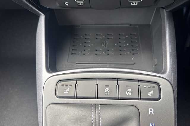 Hyundai i10 1.2 [79] Premium 5dr Auto [Nav]