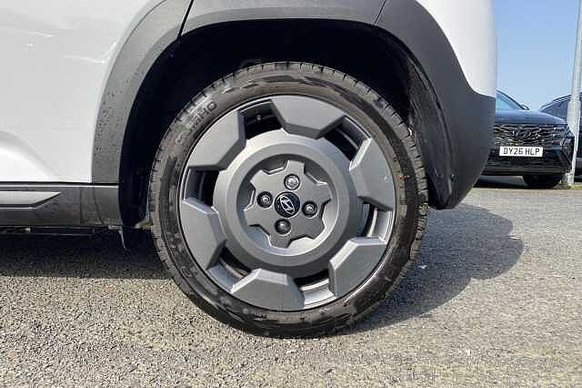 Hyundai Inster Long Range 49kWh Cross SUV 5dr Electric Auto (115 ps)