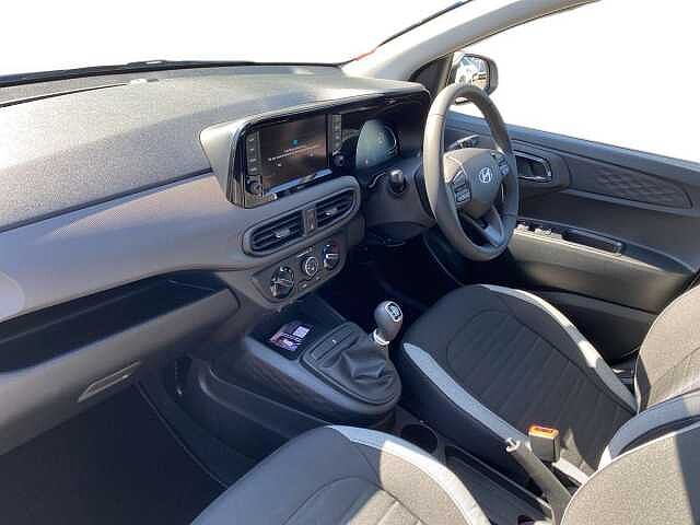 Hyundai I10 5dr Hat 1.0 Mpi 63ps Advance Nav Atlas White