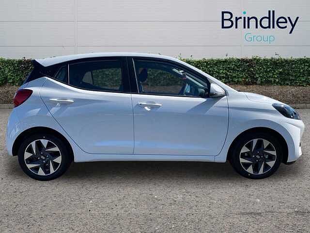Hyundai I10 5dr Hat 1.0 Mpi 63ps Advance Nav Atlas White