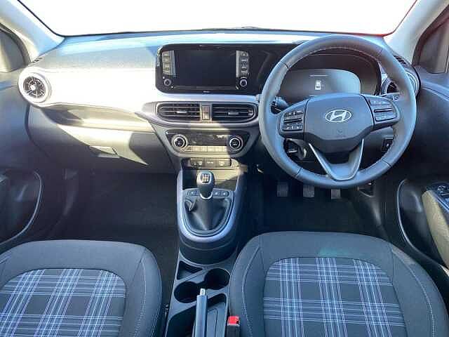 Hyundai i10 1.2 Premium Hatchback 5dr Petrol Manual Euro 6 (s/s) (79 ps)
