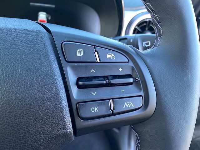Hyundai i10 1.2 Premium Hatchback 5dr Petrol Manual Euro 6 (s/s) (79 ps)