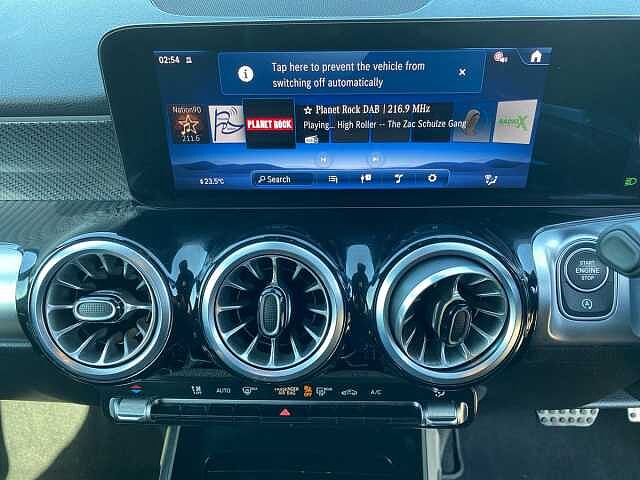 Mercedes-Benz Glb 1.3 GLB200 MHEV AMG Line (Executive) SUV 5dr Petrol Hybrid 7G-DCT Euro 6 (s/s) (
