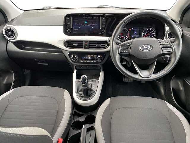 Hyundai i10 1.0 Premium Hatchback 5dr Petrol Auto Euro 6 (s/s) (67 ps)