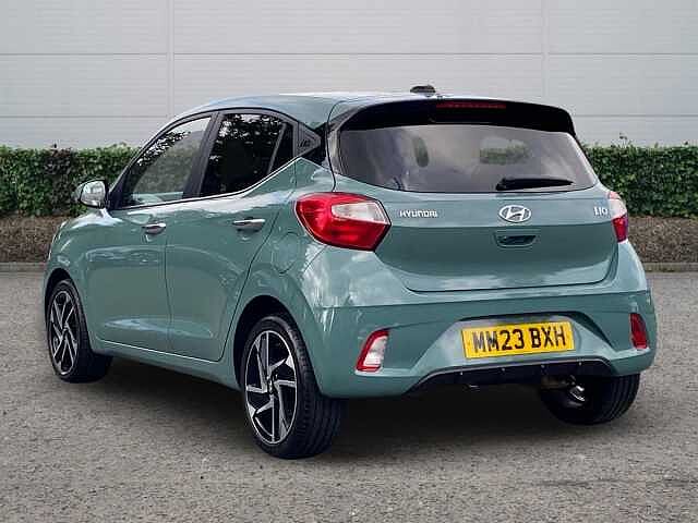 Hyundai i10 1.0 Premium Hatchback 5dr Petrol Auto Euro 6 (s/s) (67 ps)
