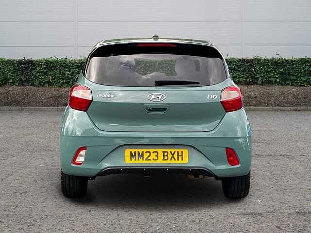 Hyundai i10 1.0 Premium Hatchback 5dr Petrol Auto Euro 6 (s/s) (67 ps)