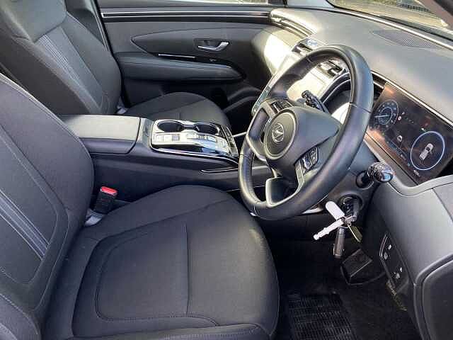 Hyundai TUCSON 1.6 h T-GDi SE Connect SUV 5dr Petrol Hybrid Auto Euro 6 (s/s) (230 ps) Black