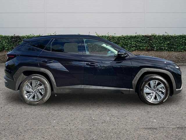 Hyundai TUCSON 1.6 h T-GDi SE Connect SUV 5dr Petrol Hybrid Auto Euro 6 (s/s) (230 ps) Black