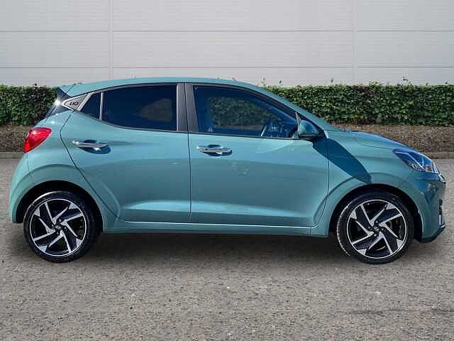 Hyundai I10 1.2 Premium Hatchback 5dr Petrol Auto Euro 6 (s/s) (79 ps) Green