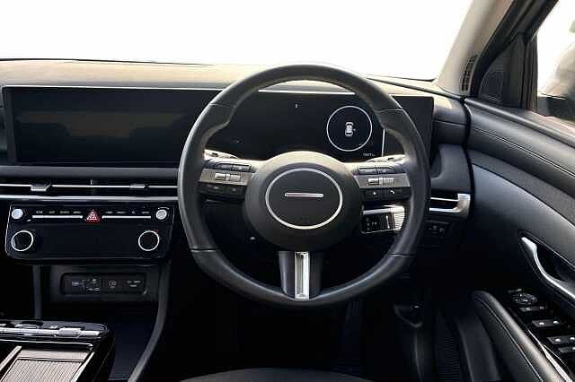 Hyundai TUCSON 1.6T Hybrid Advance 5dr Auto Shimmering Silver