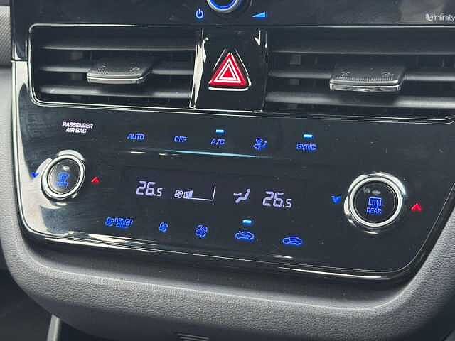 Hyundai IONIQ 1.6 GDi Hybrid Premium 5dr DCT