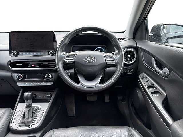 Hyundai KONA 1.6 GDi Hybrid Ultimate 5dr DCT Black