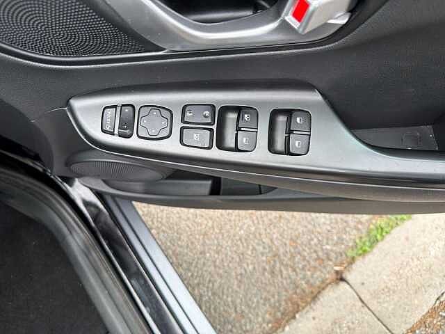 Hyundai KONA 1.6 GDi Hybrid Ultimate 5dr DCT Black