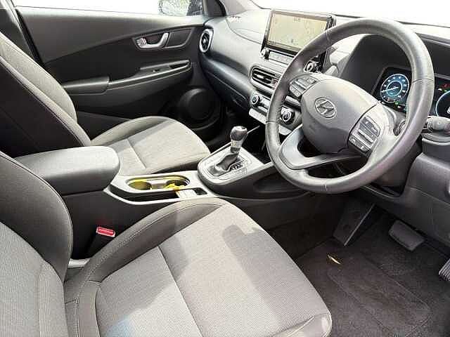 Hyundai KONA 1.6 GDi Hybrid Premium 5dr DCT Black
