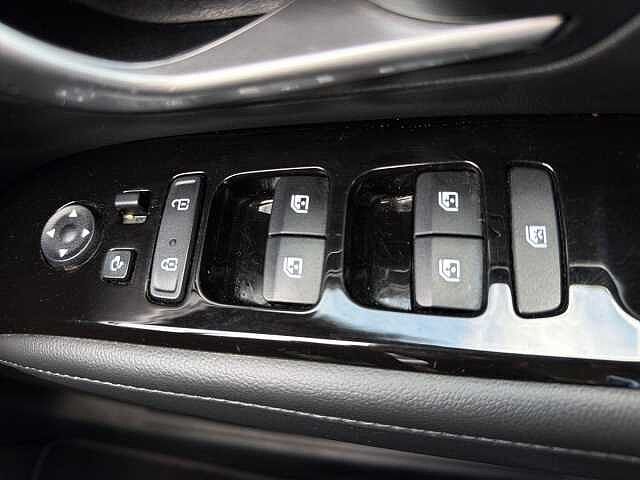 Hyundai TUCSON 1.6 TGDi Hybrid 230 Ultimate 5dr 2WD Auto Silky bronze