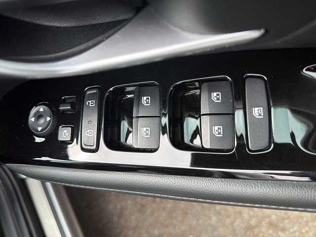 Hyundai TUCSON 1.6 TGDi Plug-in Hybrid Ultimate 5dr 4WD Auto