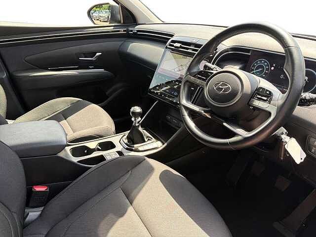 Hyundai TUCSON 1.6 TGDi 48V MHD SE Connect 5dr 2WD