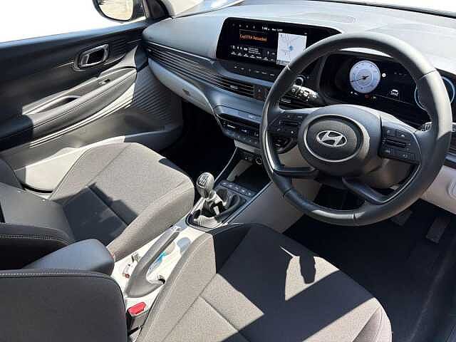 Hyundai I20 1.0T GDi 90 Tech Line 5dr Pearl - Phantom black