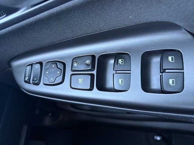 Hyundai KONA 1.6 GDi Hybrid Premium 5dr DCT