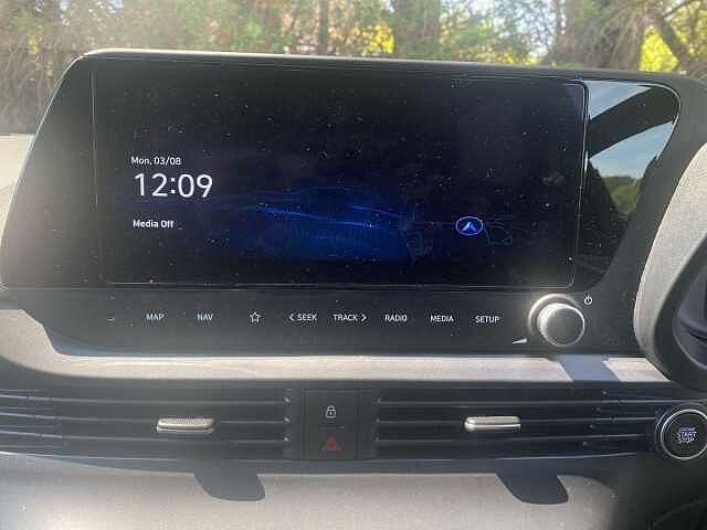 Hyundai BAYON 1.0 TGDi [90] Tech Line 5dr DCT Pearl - Phantom black