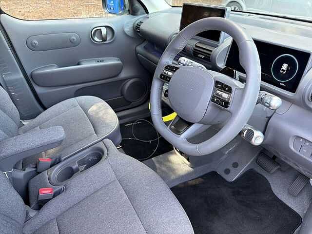 Hyundai INSTER 85kW Cross 49kWh 5dr Auto